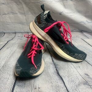Brooks Levitate 4 Running Shoes women’s size 8.5